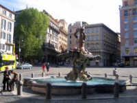 Roma_Piazza_Barberini_Fontana_Tritone